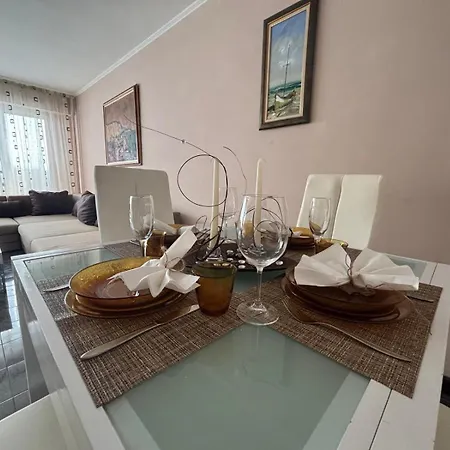 Divine Apartman